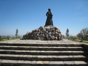 War_Memorial_in_Naoussa,_Imathia,_Greece